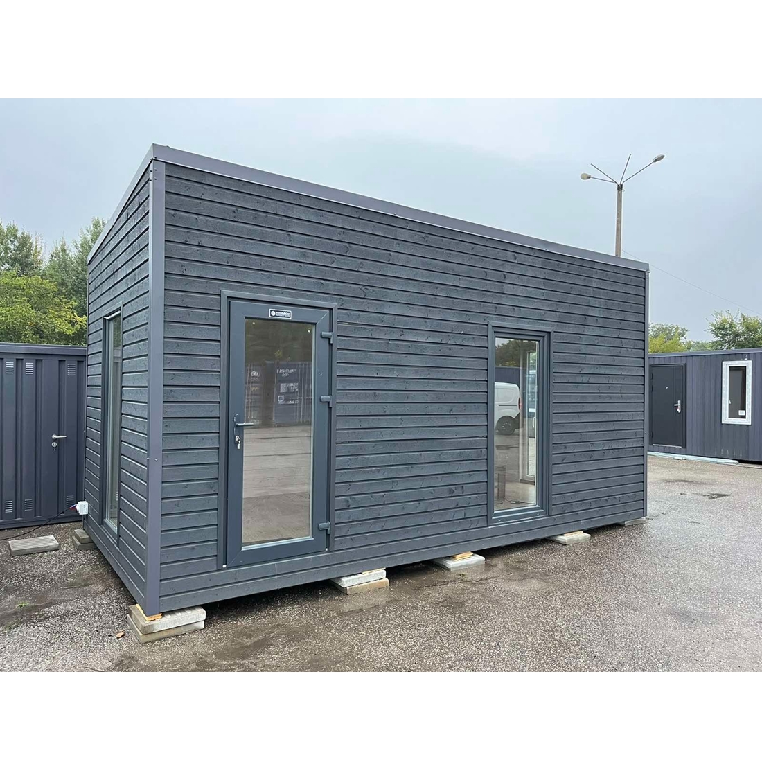 Bureau de jardin 18 m2 bardage bois anthracite